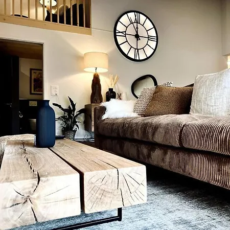 Hidden Retreats The Niesen * Reichenbach im Kandertal