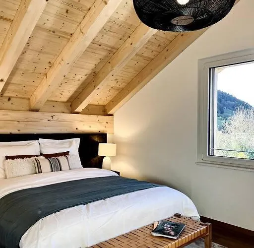 Апартаменты Hidden Retreats The Niesen Reichenbach im Kandertal